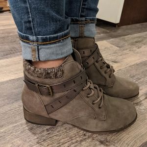 Women's boots
